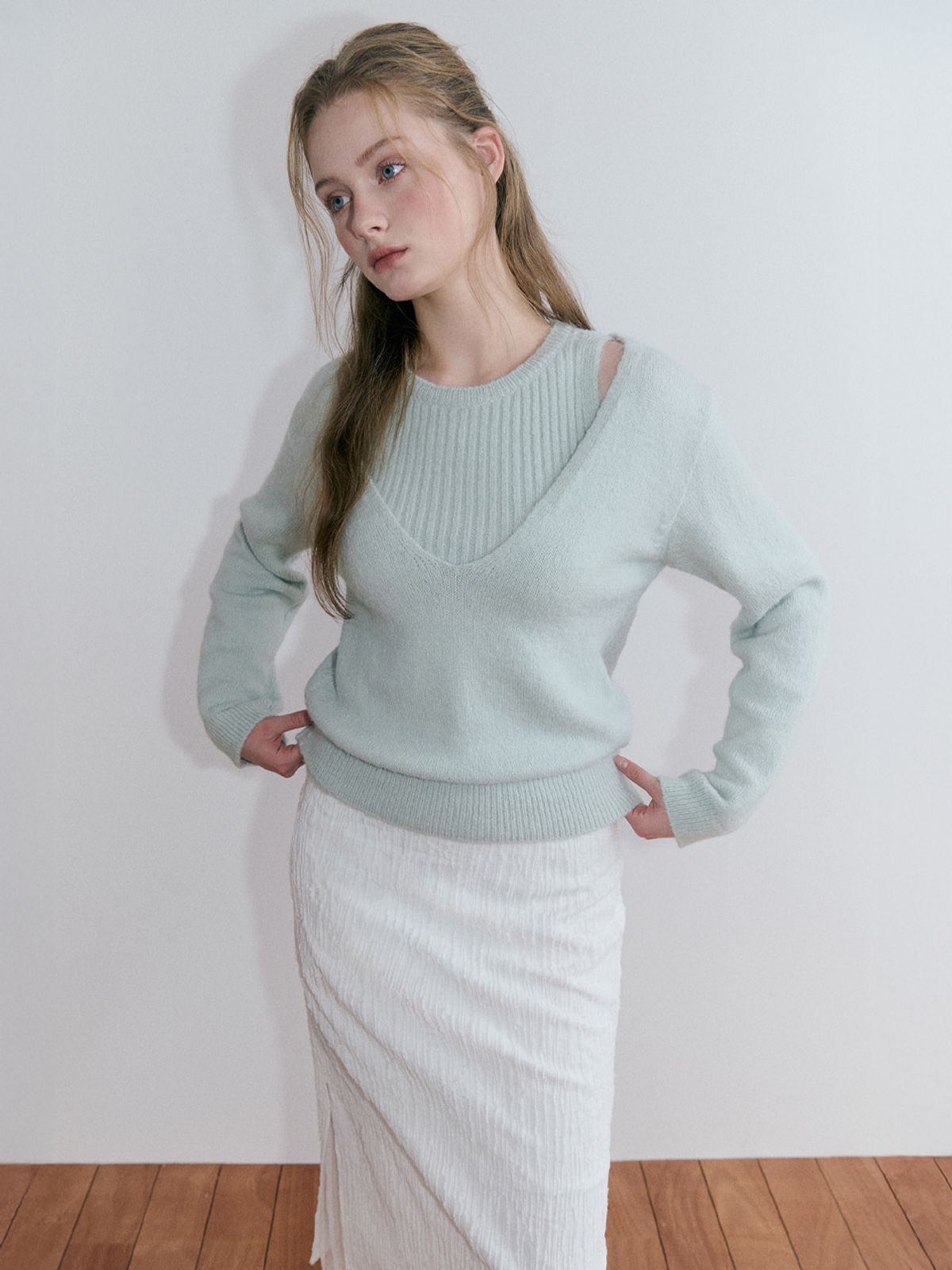 에트몽(ETMON) Deep V-Neck Knit Set, Mint