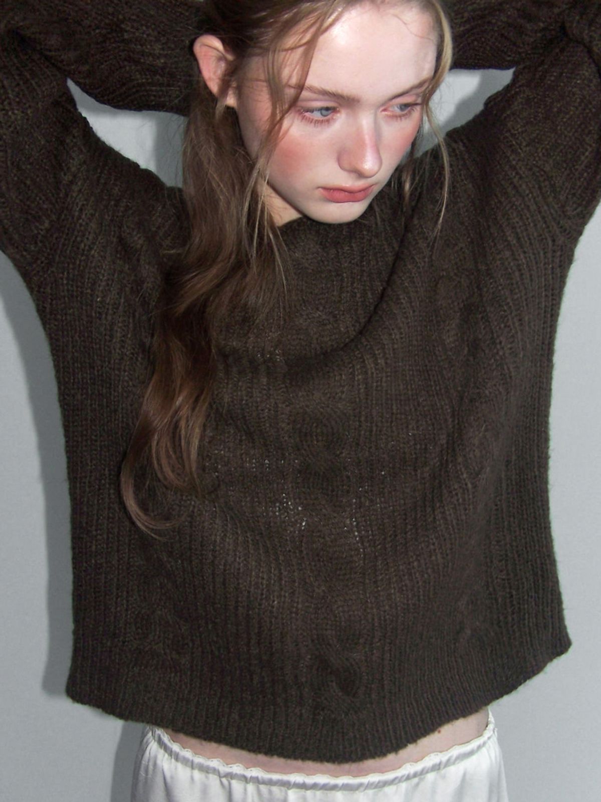 에트몽(ETMON) Boat-Neck Cable Knit Pullover, Brown