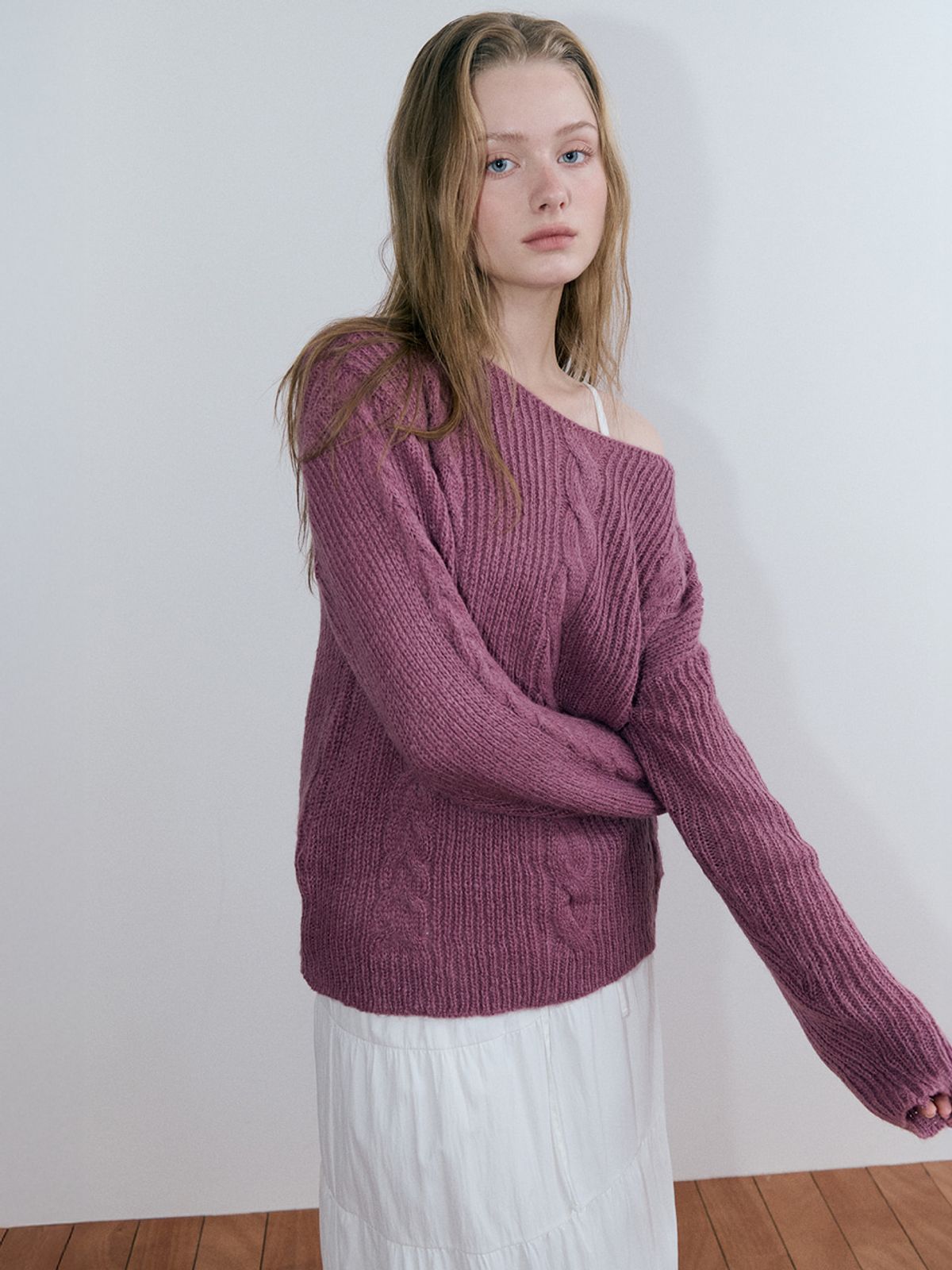 에트몽(ETMON) Boat-Neck Cable Knit Pullover, Purple