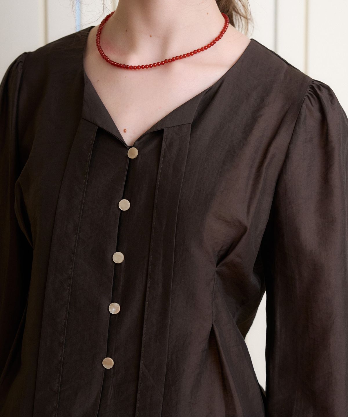 헤인트(HAINT) DOVA SOFT TIE_NECK BLOUSE 2COL_BROWN