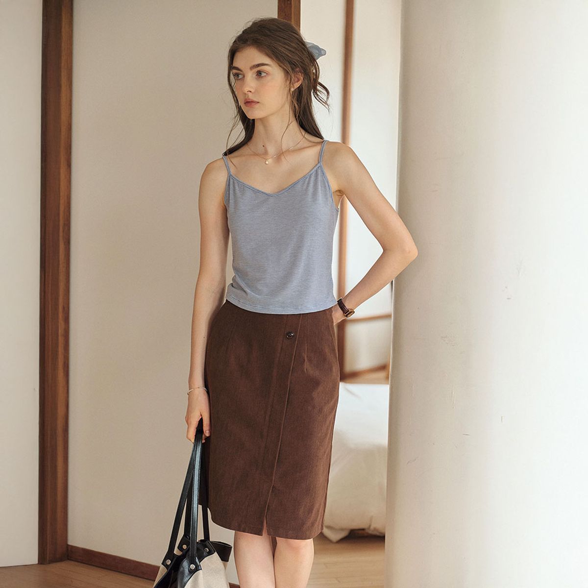 심플레트로(SIMPLE RETRO) SR_Diagonal corduroy midi skirt