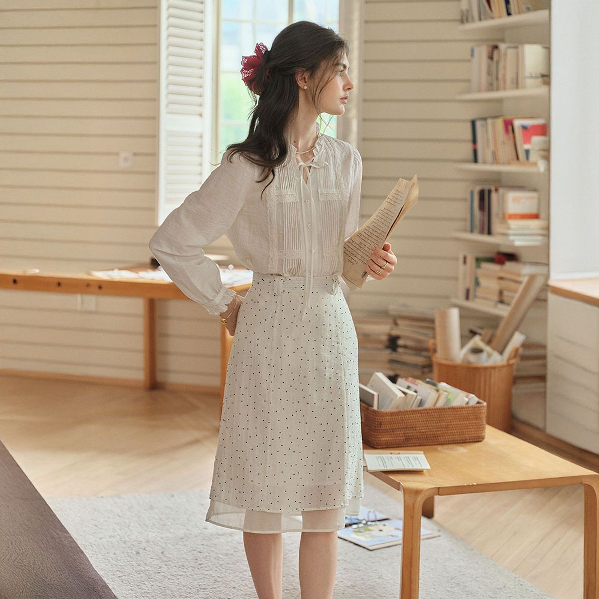 심플레트로(SIMPLE RETRO) SR_White lace blouse