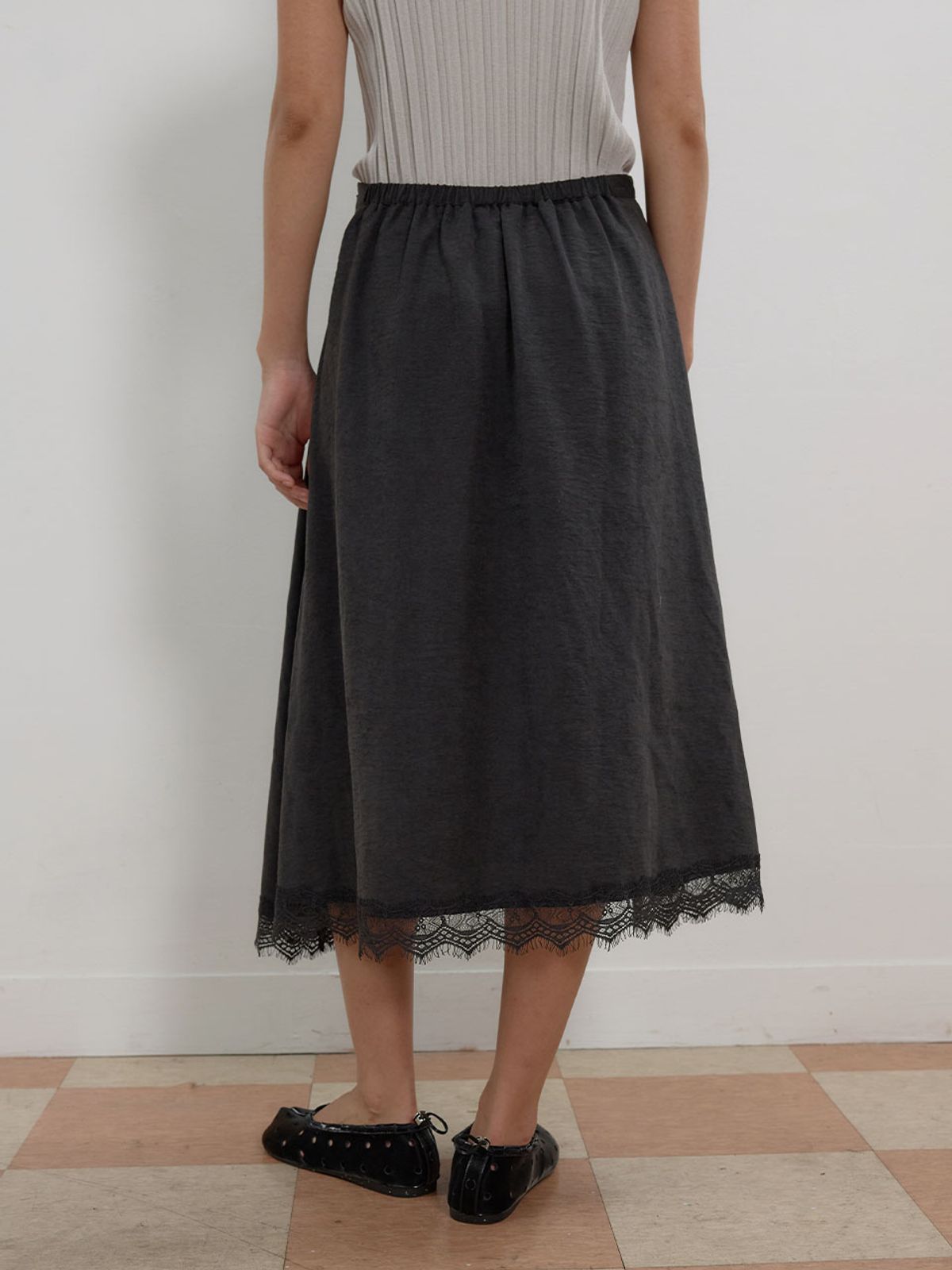 뮈뮈에르(MUEMUER) Lace Trimmed Flared Skirt MU2678SK802M_BLACK
