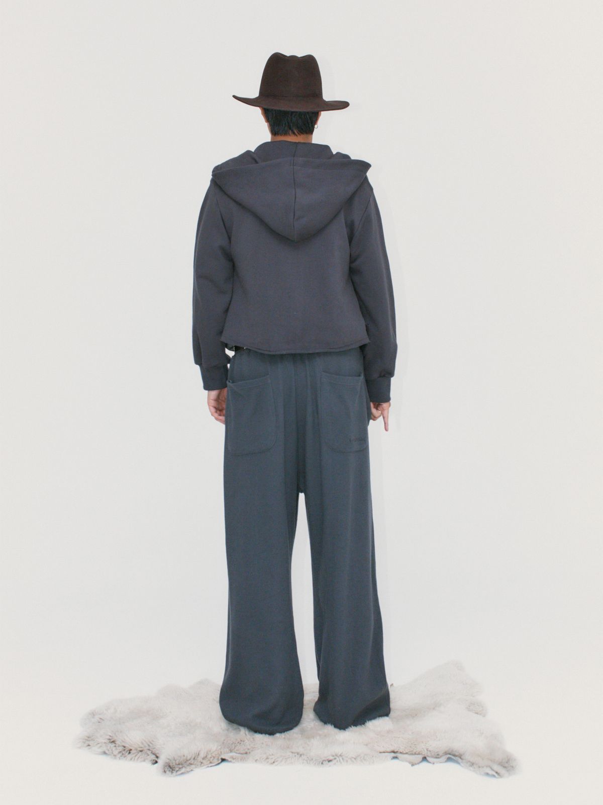 이히하(YEEHEEHAA) arrow snap hoody (CH)