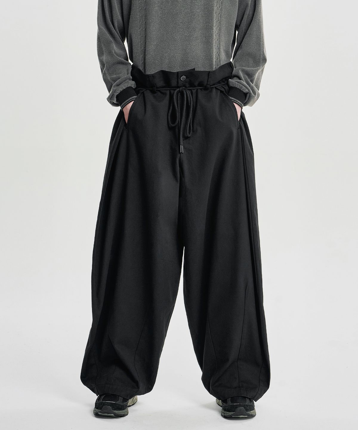아조바이아조(AJOBYAJO) Cotton Twill One Tuck Pants [BLACK]