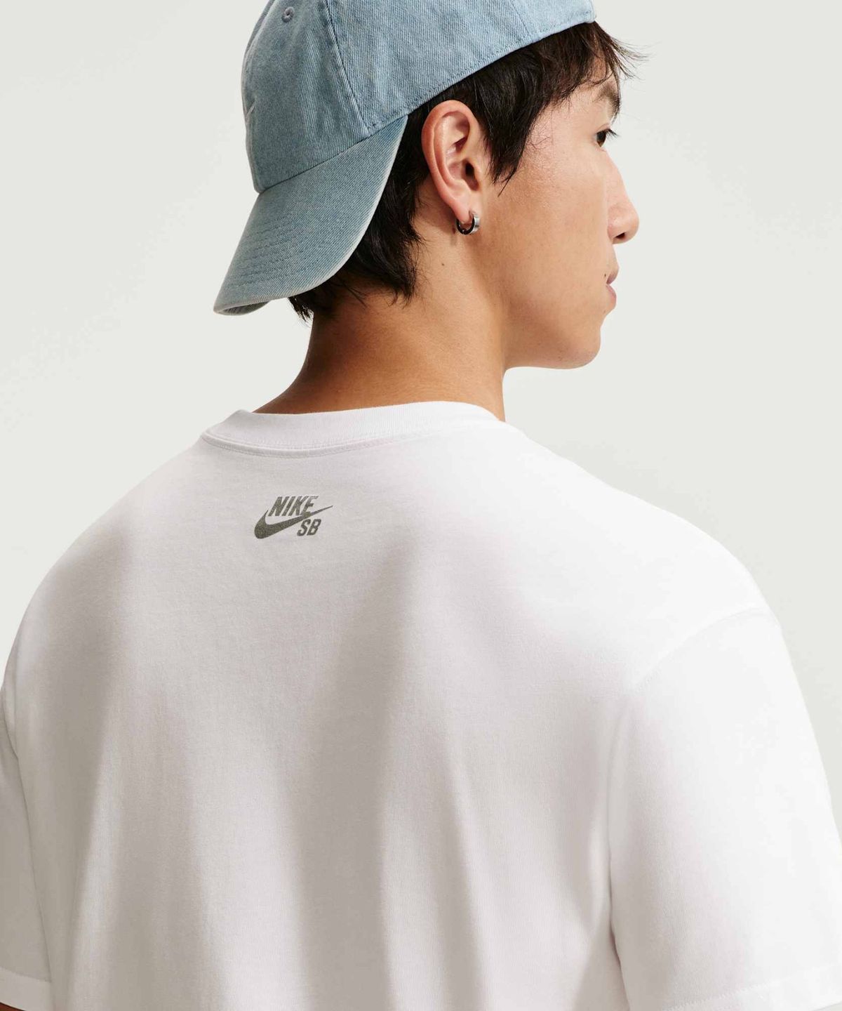 나이키(NIKE) SB 호리고메 유토 스케이트보딩 티셔츠 M - 화이트 / IM4433-100