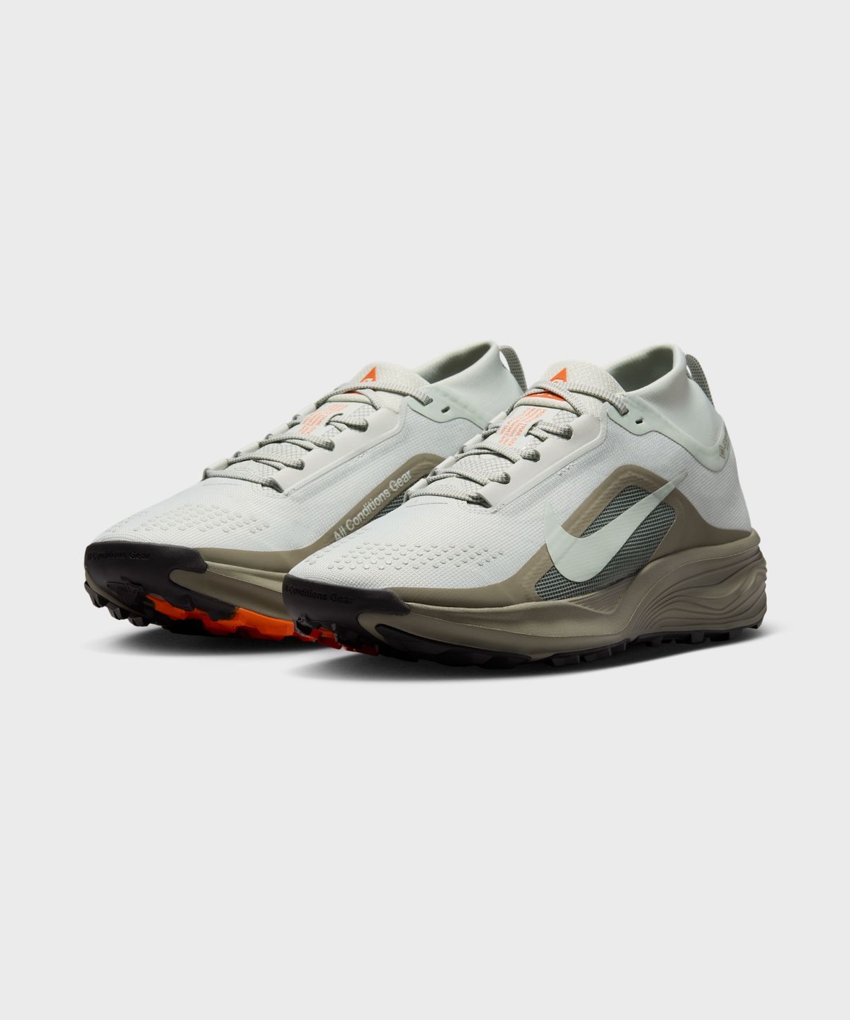 나이키(NIKE) ACG 페가수스 트레일 GORE-TEX M - 라이트 실버:라이트 아미:세이프티 오렌지:라이트 실버 / IQ1084-003