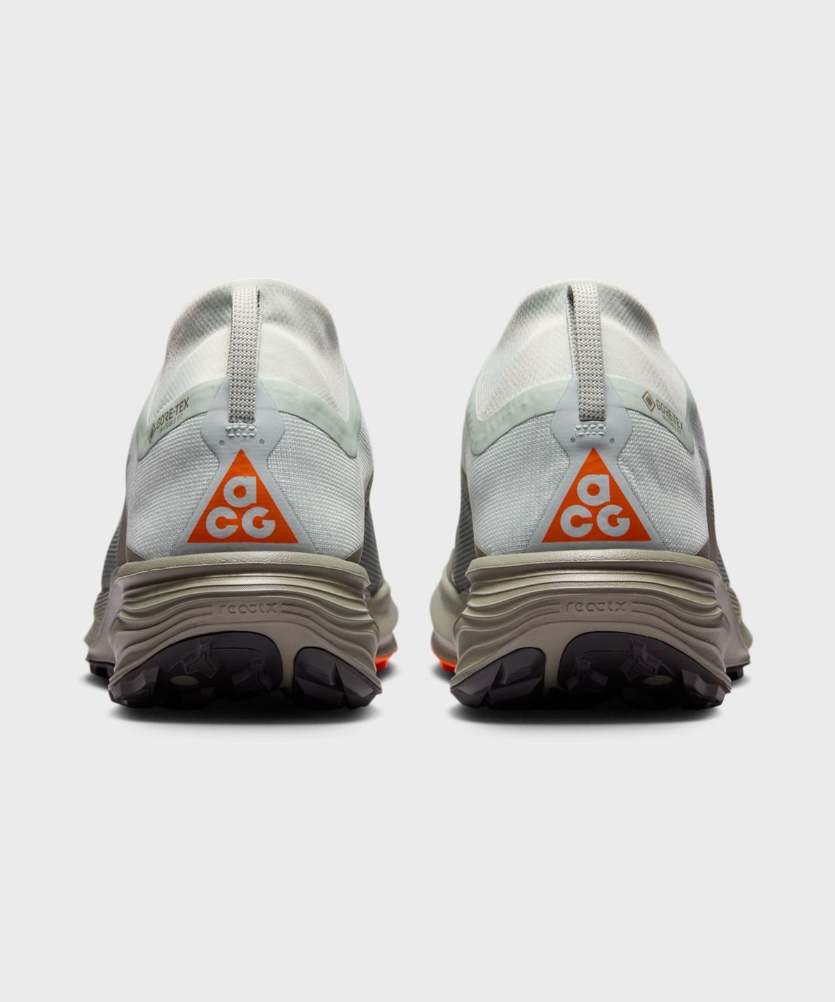 나이키(NIKE) ACG 페가수스 트레일 GORE-TEX M - 라이트 실버:라이트 아미:세이프티 오렌지:라이트 실버 / IQ1084-003