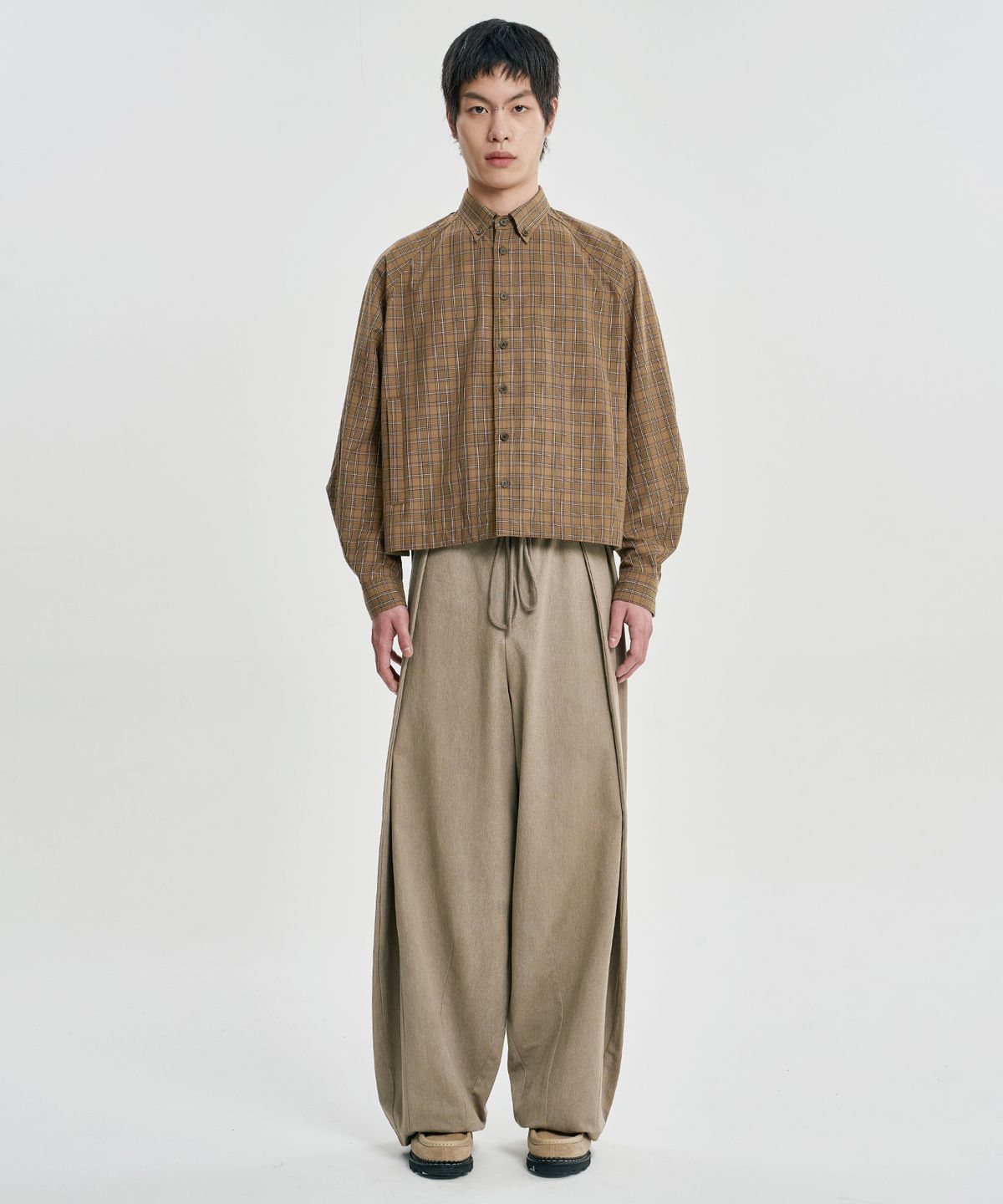 아조바이아조(AJOBYAJO) Cotton Twill One Tuck Pants [BEIGE]