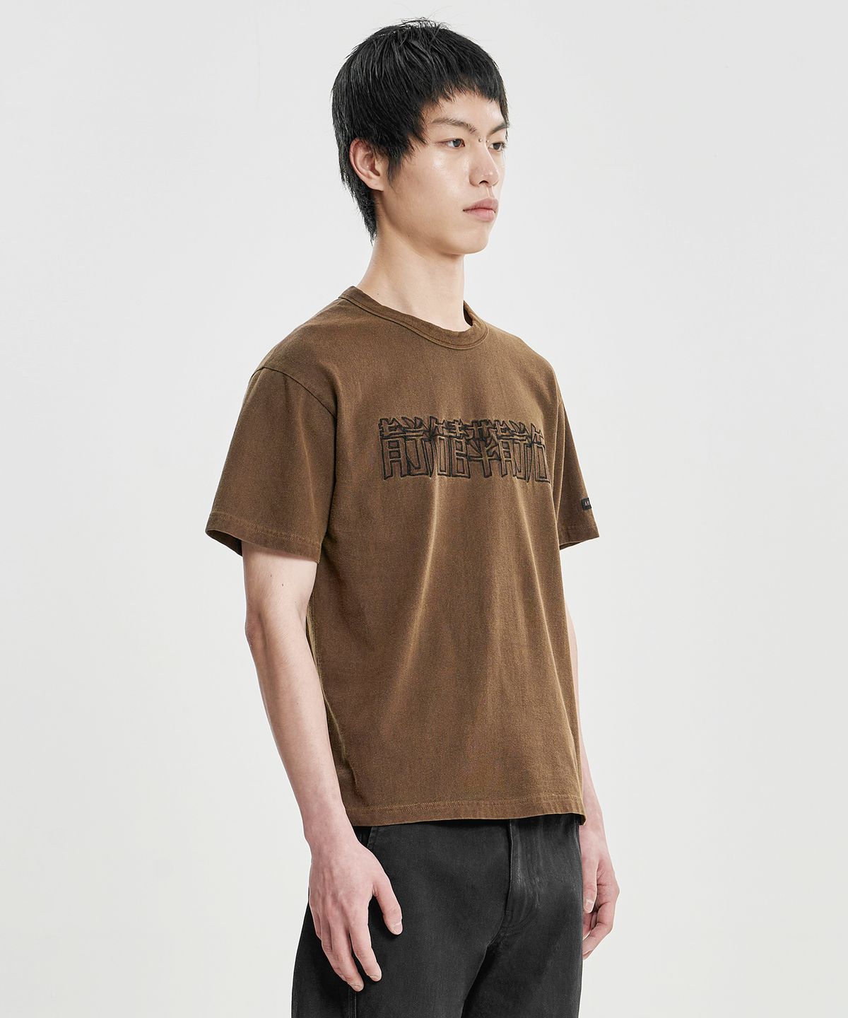 아조바이아조(AJOBYAJO) [RWK] CN Logo Washed T-Shirt [BROWN]