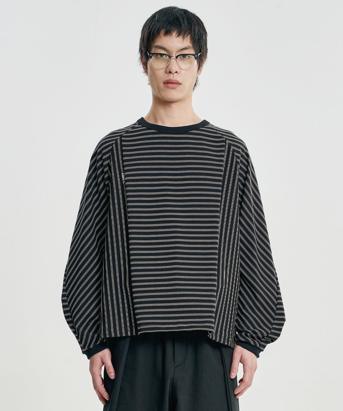 아조바이아조(AJOBYAJO) Sculpted Raglan Stripe Long Sleeve [BLACK]