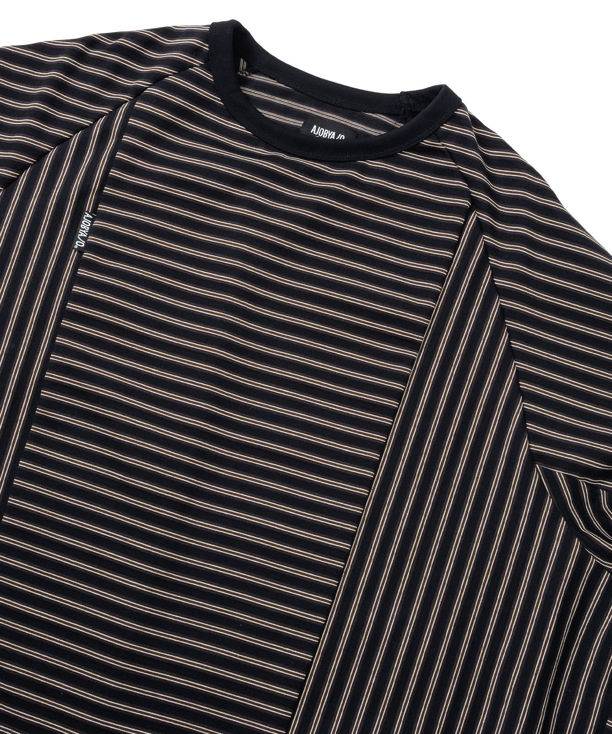 아조바이아조(AJOBYAJO) Sculpted Raglan Stripe Long Sleeve [BLACK]