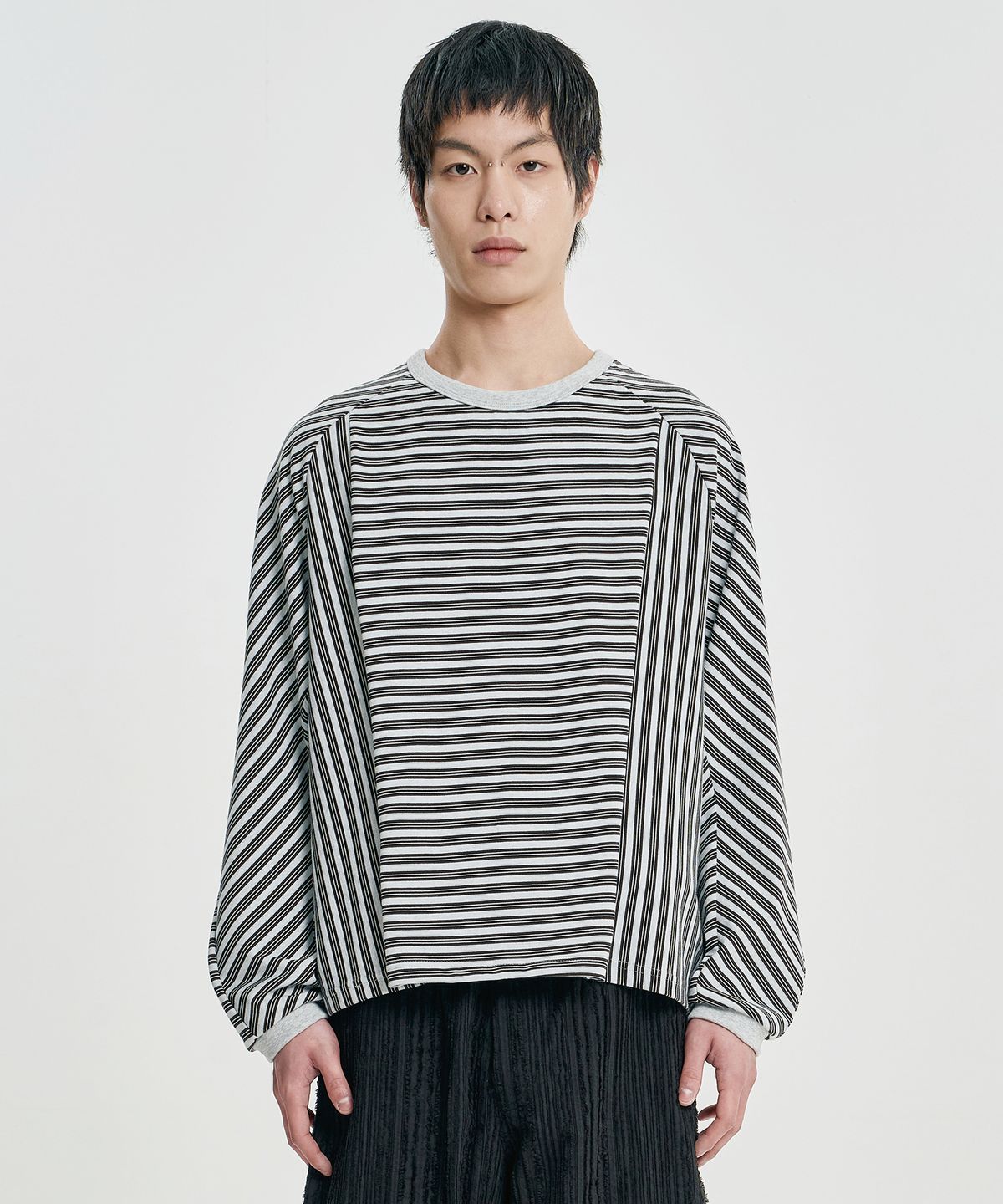 아조바이아조(AJOBYAJO) Sculpted Raglan Stripe Long Sleeve [LIGHT GRAY]