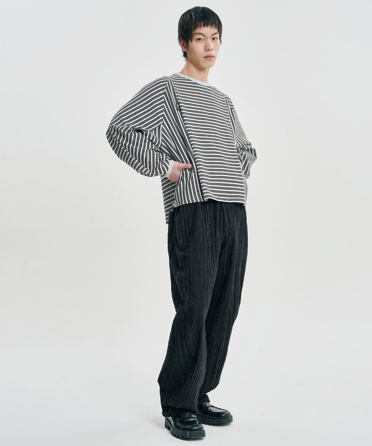 아조바이아조(AJOBYAJO) Sculpted Raglan Stripe Long Sleeve [LIGHT GRAY]