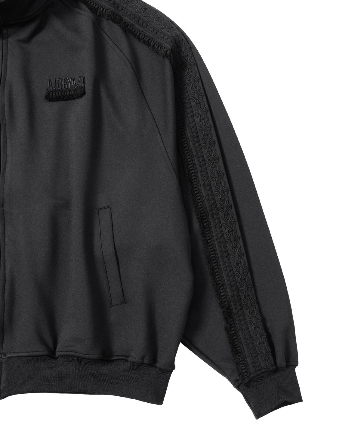아조바이아조(AJOBYAJO) Multi Lace Trim Raglan Track Jacket [BLACK]