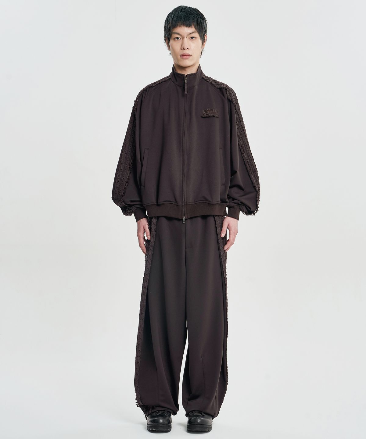 아조바이아조(AJOBYAJO) Multi Lace Trim Raglan Track Jacket [DARK BROWN]