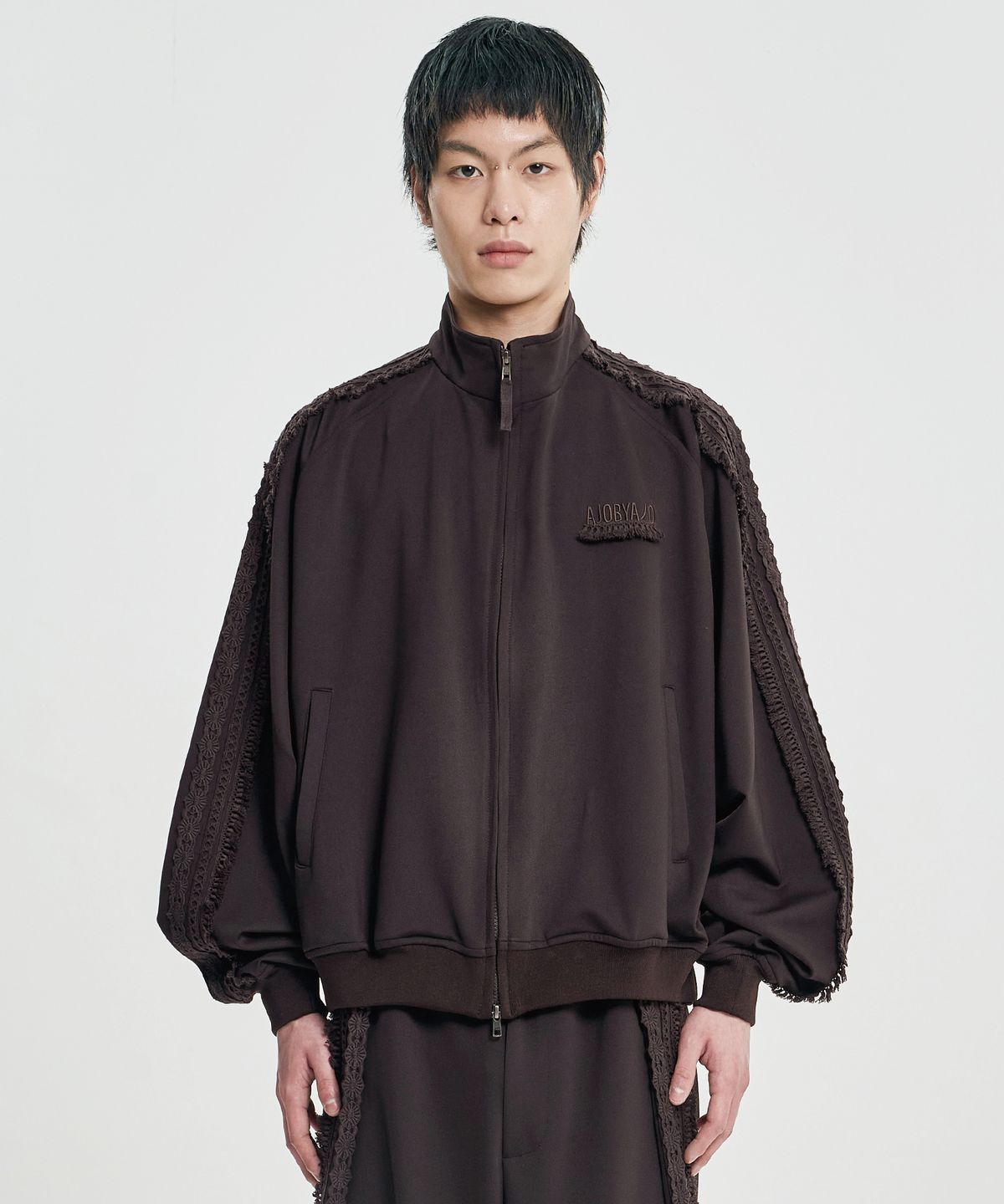 아조바이아조(AJOBYAJO) Multi Lace Trim Raglan Track Jacket [DARK BROWN]