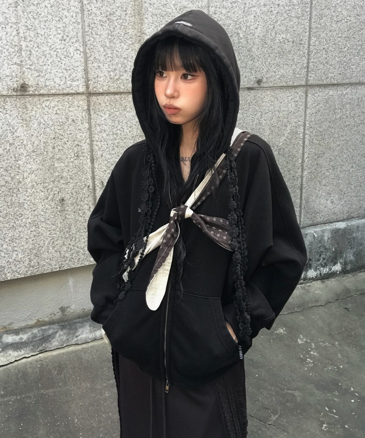 아조바이아조(AJOBYAJO) [ZGGU] Reversible Multi Pocket Tie Bag [IVORY]