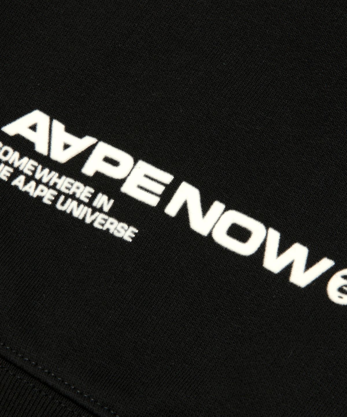 에이프(AAPE) AAPENOW 라운드로고 베이직 라운드넥 맨투맨 / AAPSWMC348XXPBKX