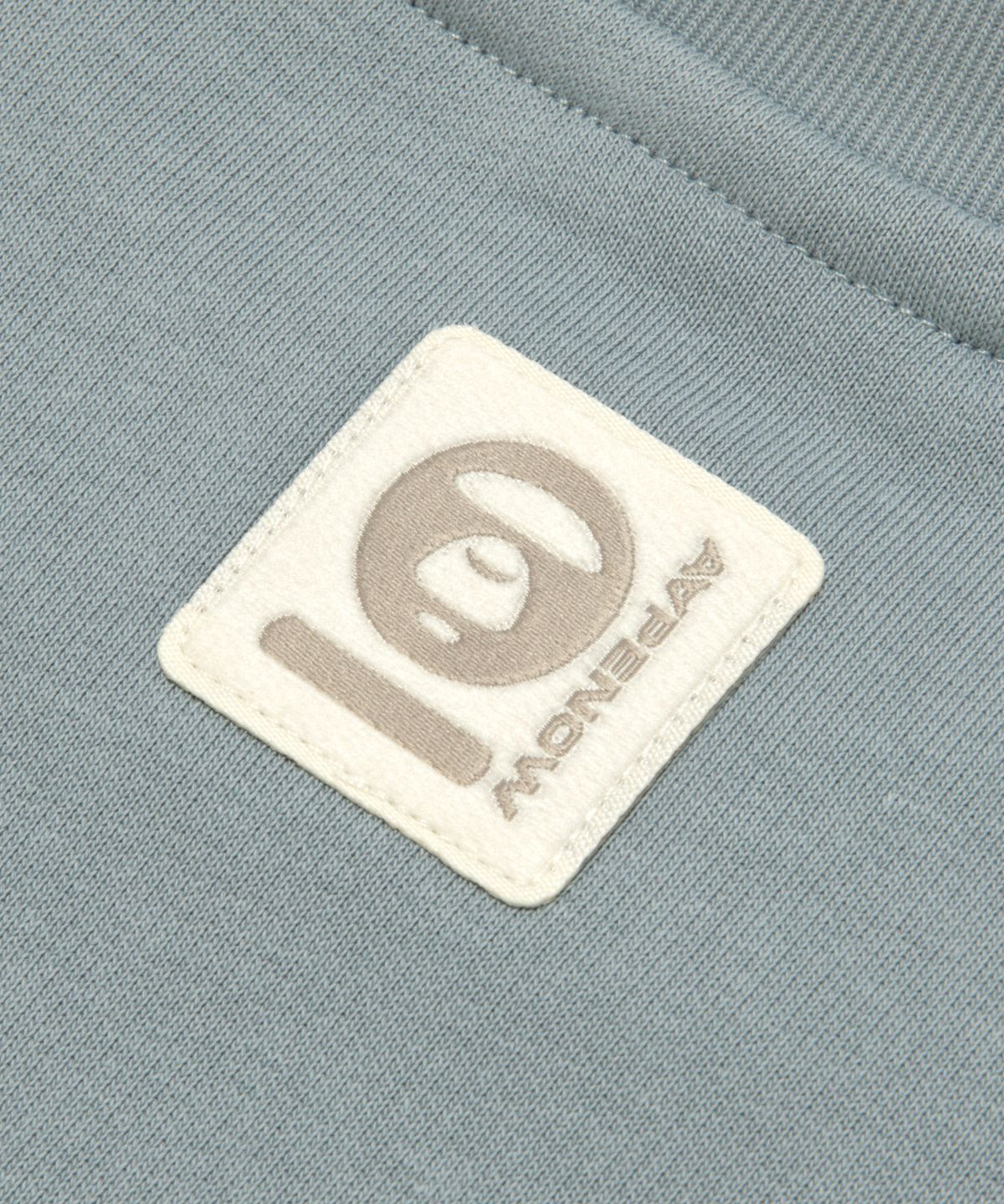 에이프(AAPE) AAPENOW 라운드로고 베이직 라운드넥 맨투맨 / AAPSWMC348XXPGYK