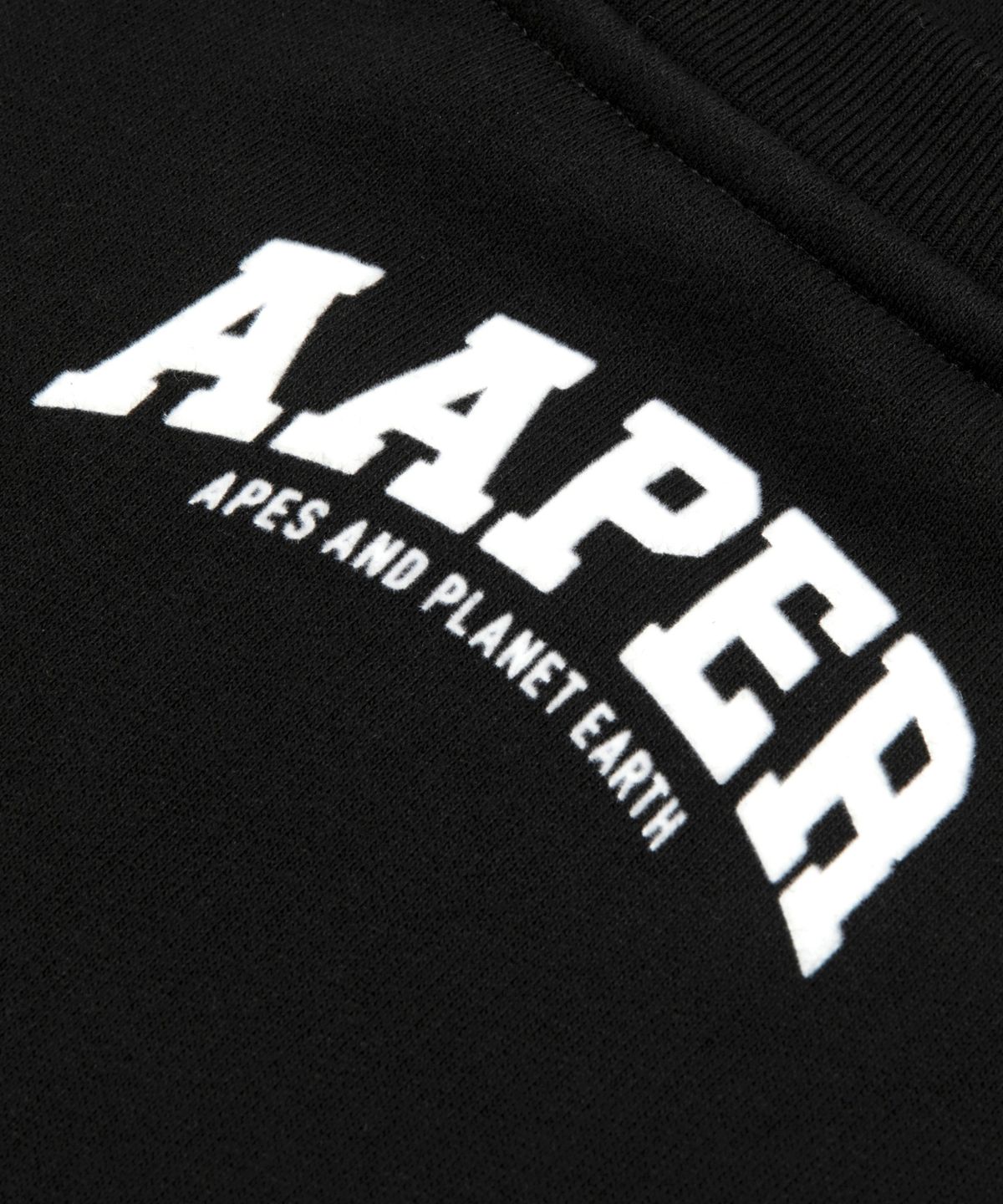 에이프(AAPE) AAPER 맨투맨 / AAPSWMC366XXPBKX