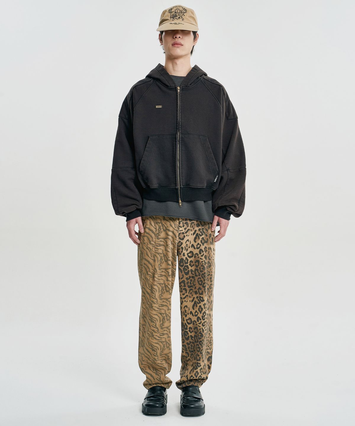 아조바이아조(AJOBYAJO) Cropped Washed Zip-up Hoodie [BLACK]