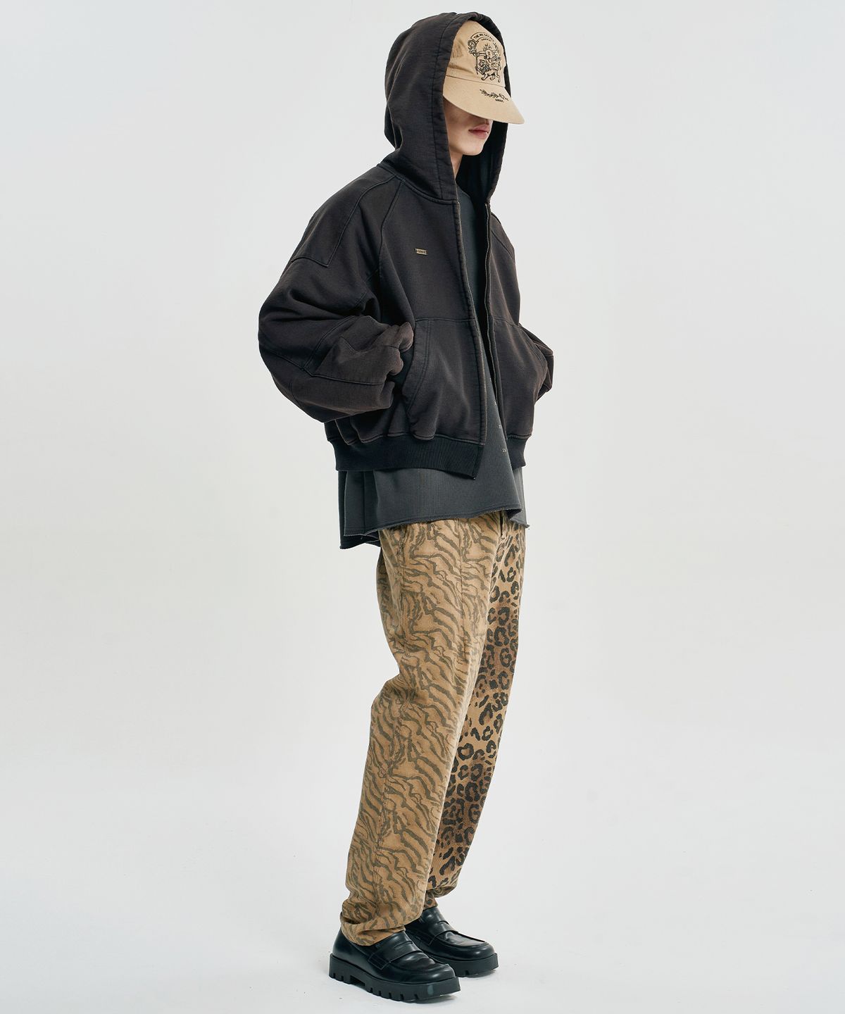 아조바이아조(AJOBYAJO) Cropped Washed Zip-up Hoodie [BLACK]