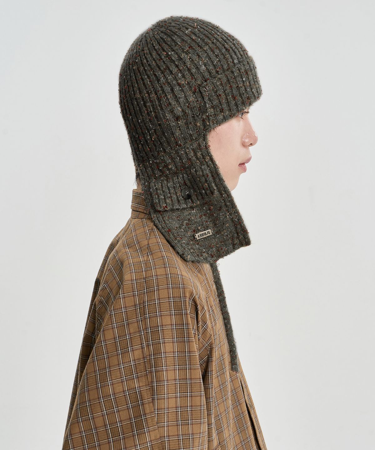 아조바이아조(AJOBYAJO) Speckled Knit Trooper Hat [CHARCOAL]