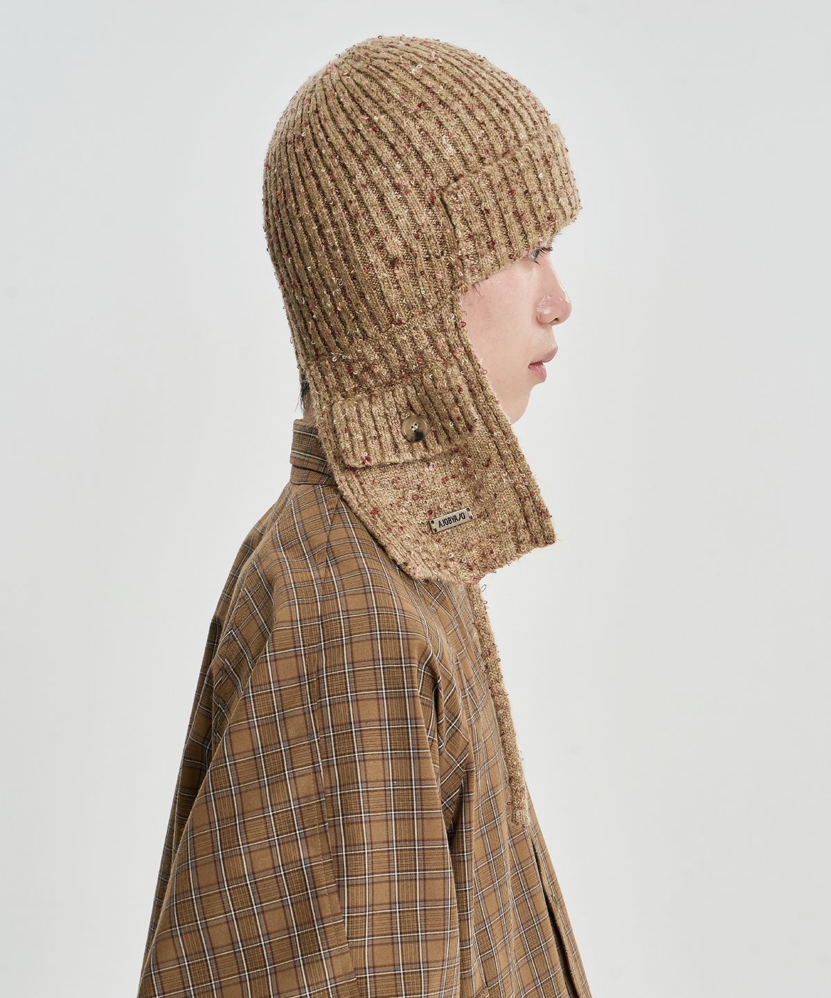 아조바이아조(AJOBYAJO) Speckled Knit Trooper Hat [BEIGE]