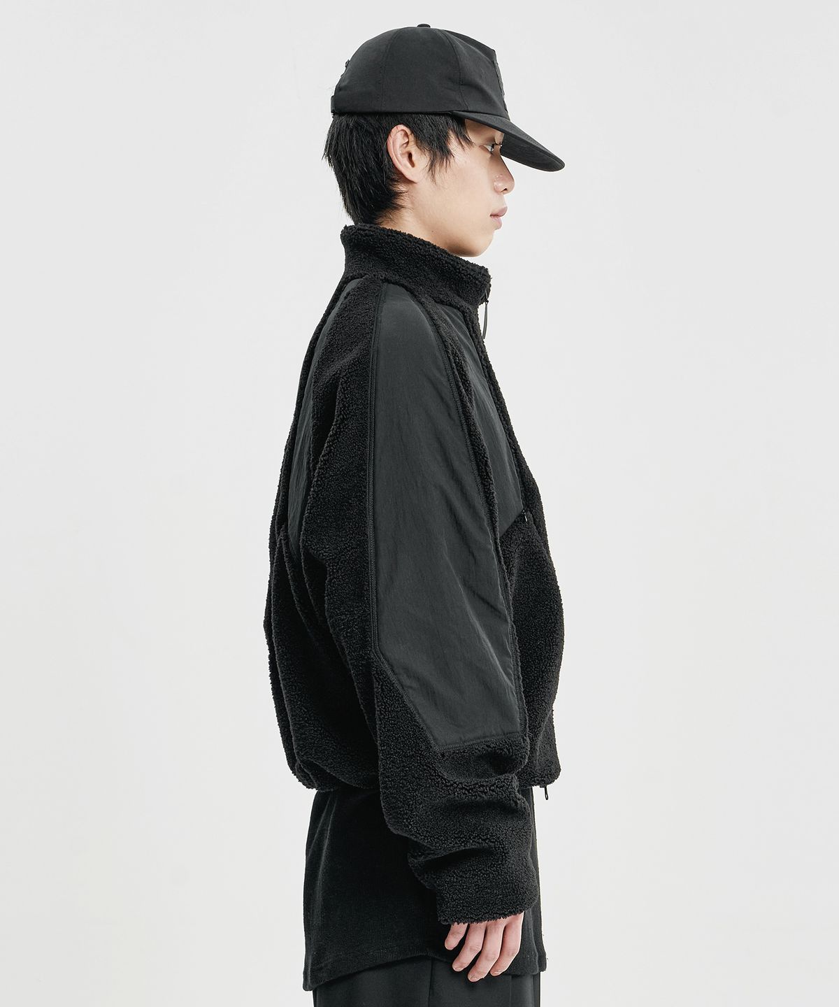 아조바이아조(AJOBYAJO) Raglan Fleece Nylon Panel Jacket [BLACK]