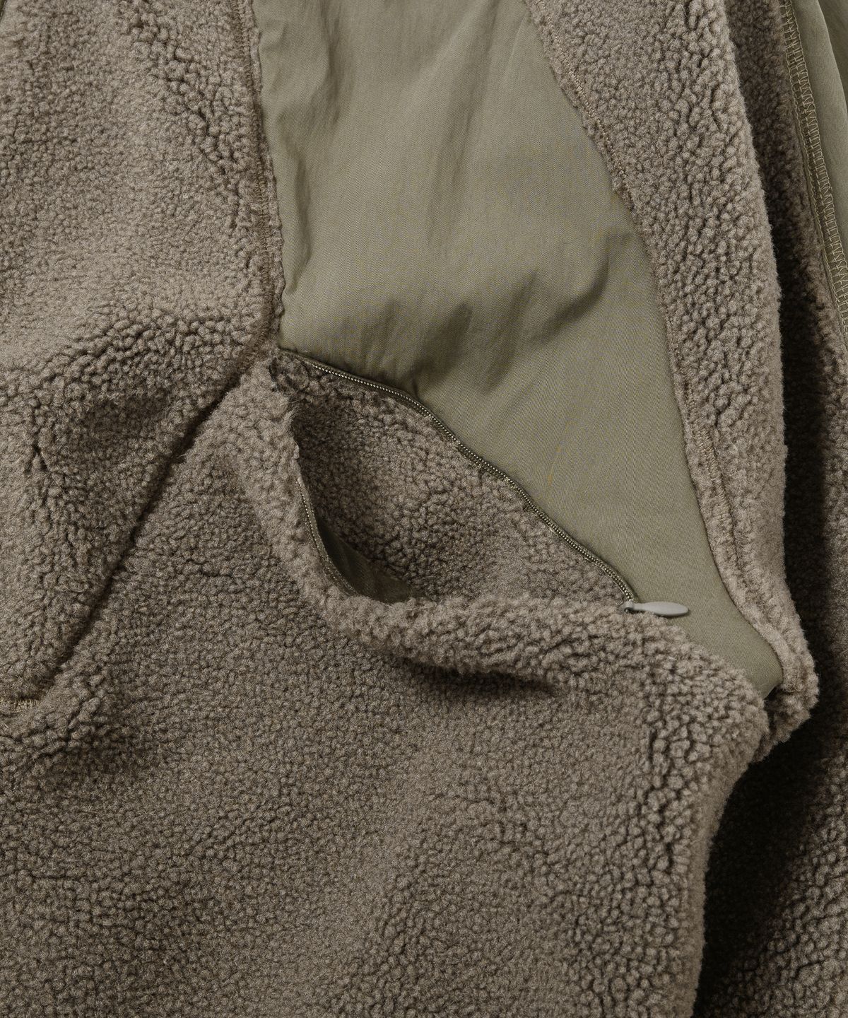아조바이아조(AJOBYAJO) Raglan Fleece Nylon Panel Jacket [MOCHA]