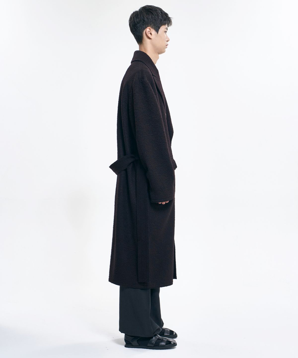 아조바이아조(AJOBYAJO) Raw Edge Peaked Collar Robe Coat [DARK BROWN]
