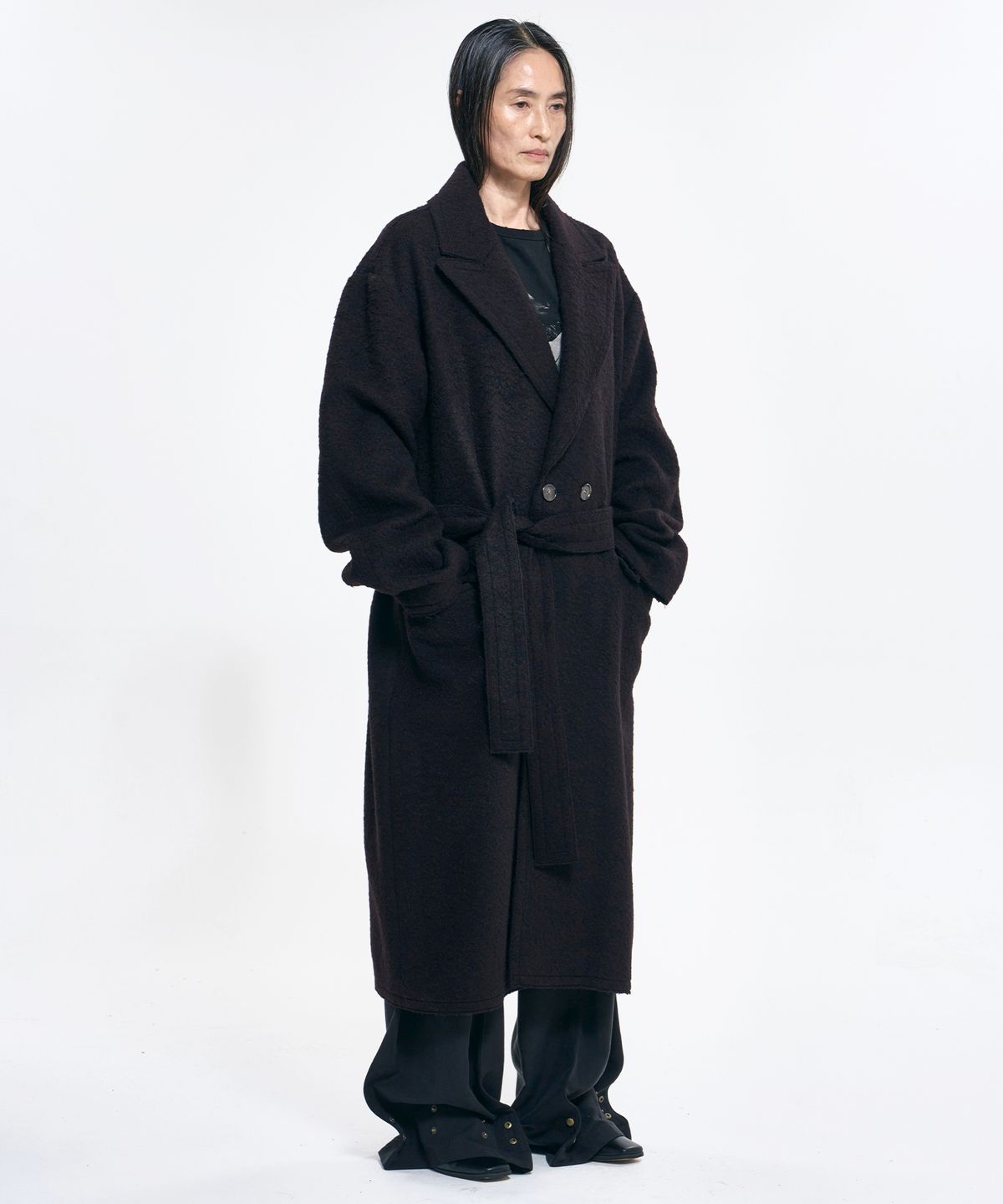 아조바이아조(AJOBYAJO) Raw Edge Peaked Collar Robe Coat [DARK BROWN]