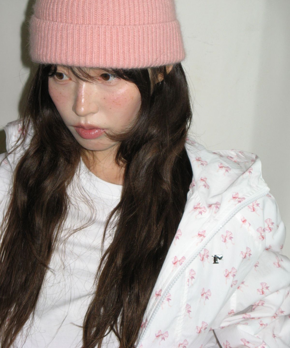 론론(RONRON) DOUBLE RIBBON PATTERN WINDBREAKER WHITE