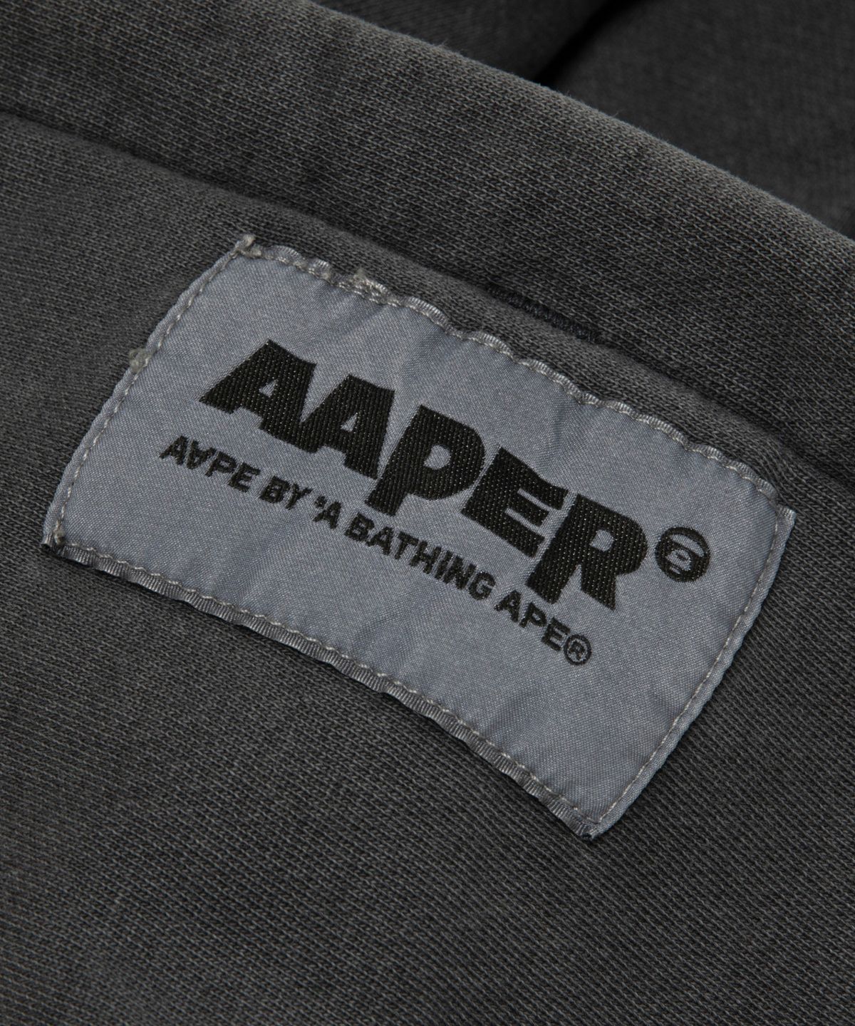 에이프(AAPE) AAPER 빈티지 워터 워싱 후드티 / AAPSWMC369XXPBKL