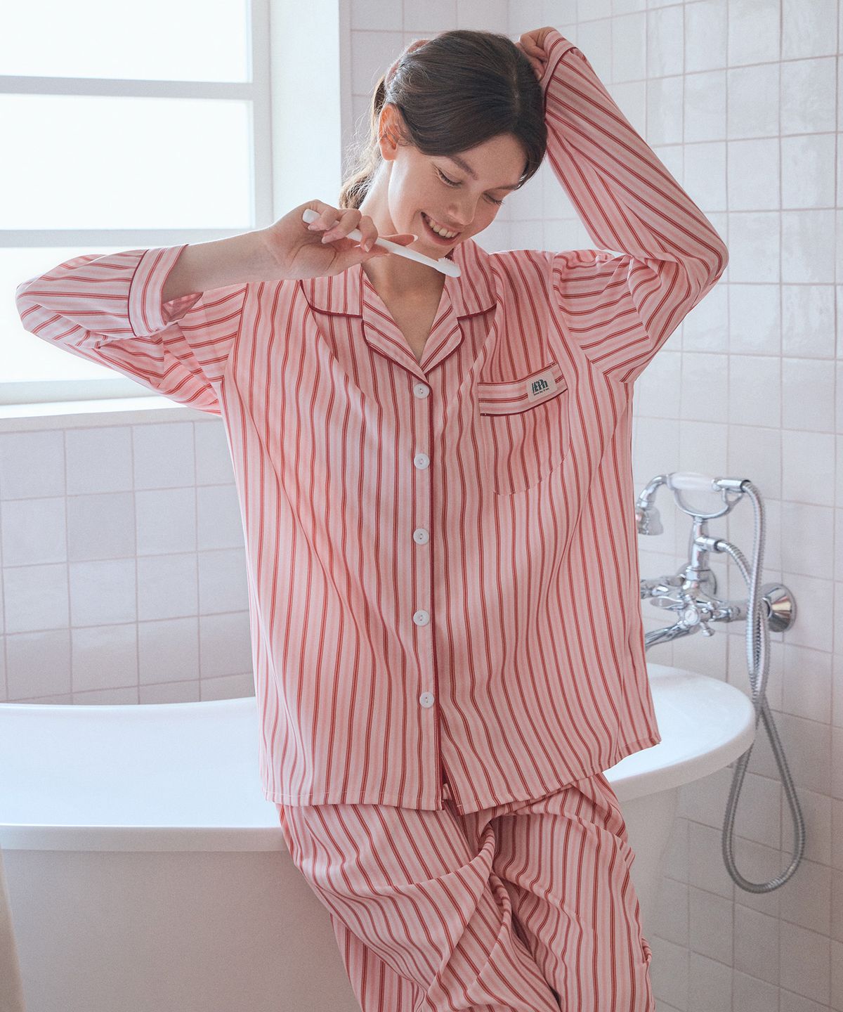 하이픈(HYPN) [2PACK] 키스미 실크핏 남녀공용 긴팔 잠옷 세트