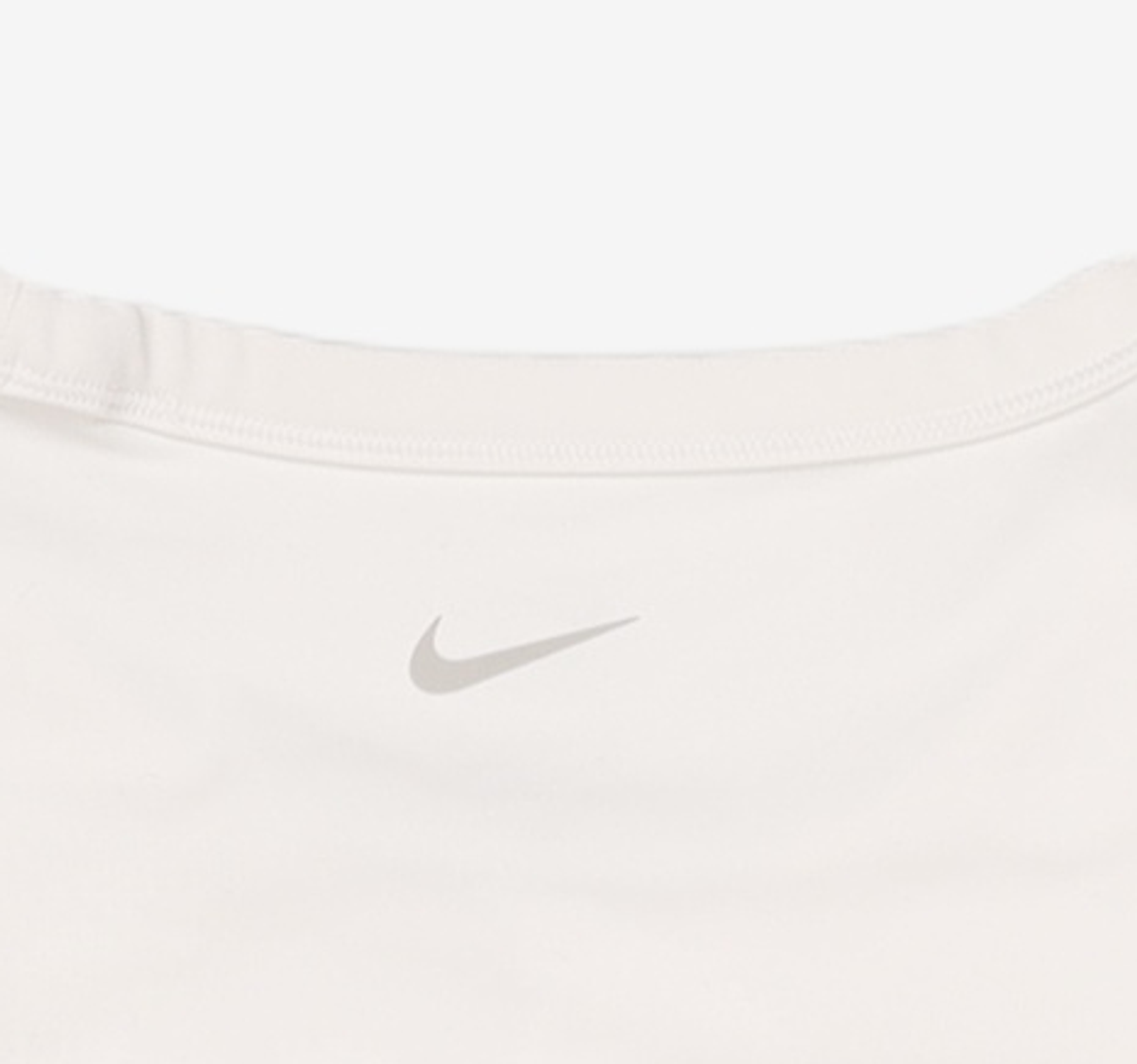 나이키(NIKE) 원 피티드 드라이 핏 반팔 크롭 탑 W - 화이트:블랙 / FN2805-100 M
