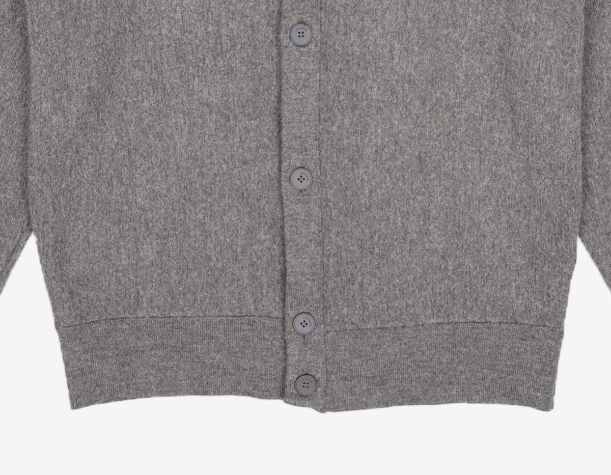 라코스테(LACOSTE) 남성 링스링스 브이넥 가디건 [차콜그레이] 100
