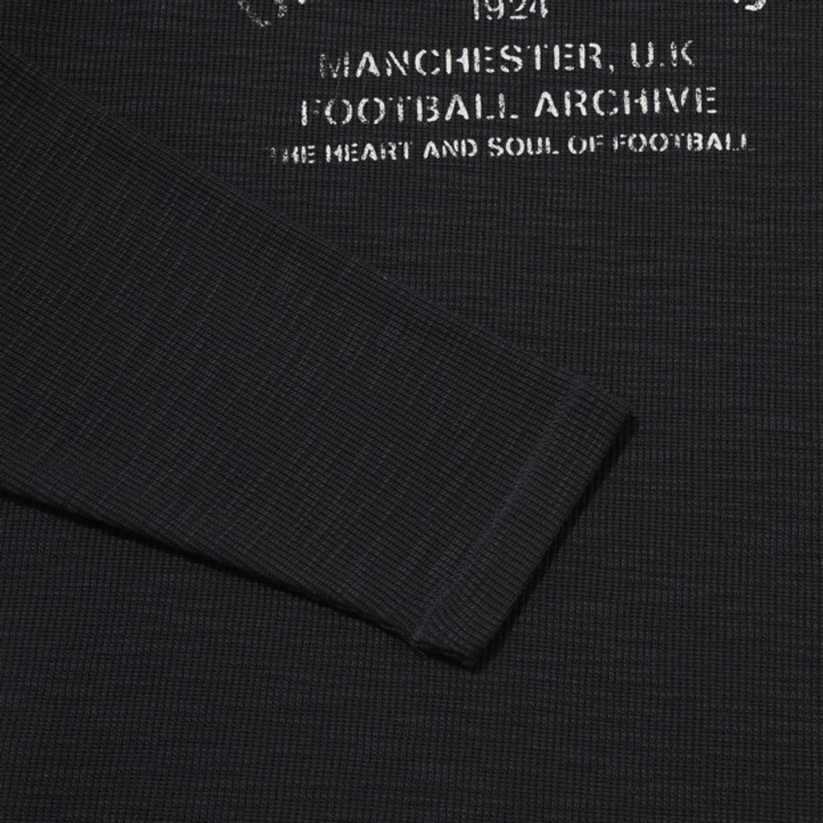 엄브로(UMBRO) 더비클럽 코튼 슬럽 긴팔 티셔츠 블랙 UR321CRL94