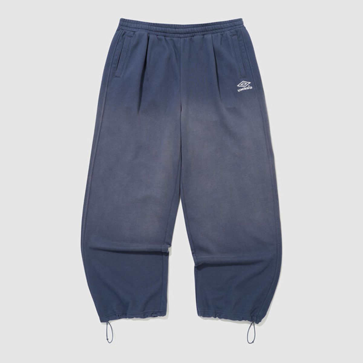 엄브로(UMBRO) 크리스피 타슬란 조거 & 와이드 2WAY 스웨트 팬츠 네이비 UR323CFP91
