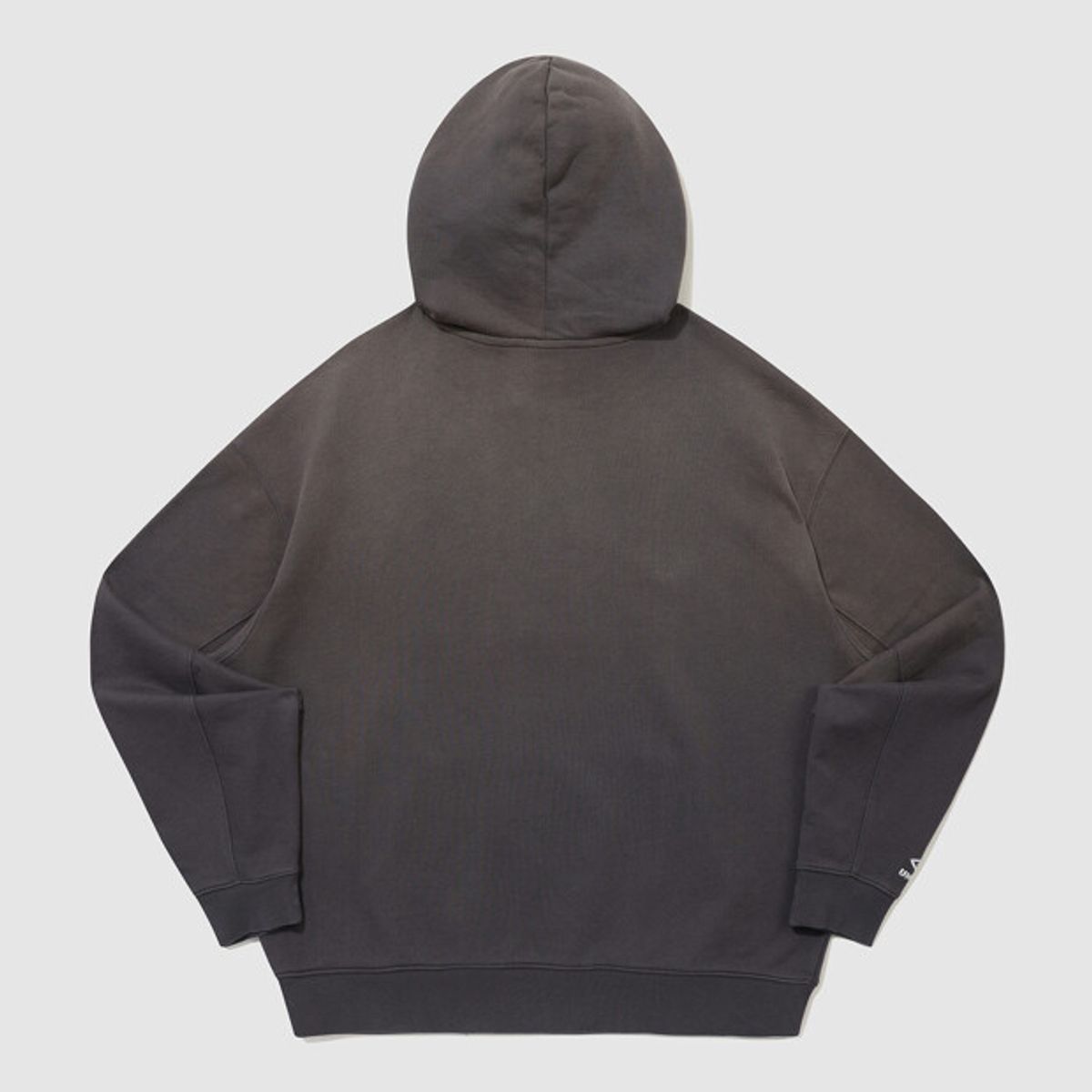 엄브로(UMBRO) 크리스피 타슬란 워싱 후드 티셔츠 챠콜 UR324CHD91