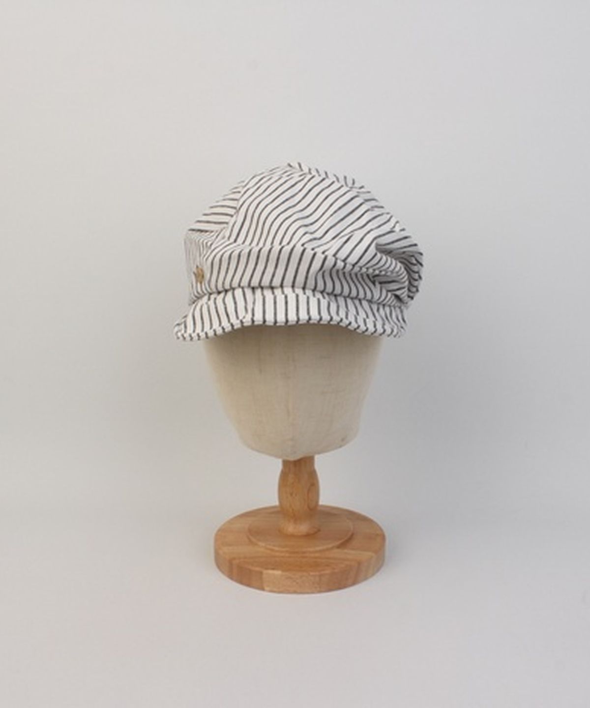 유니버셜 케미스트리(UNIVERSAL CHEMISTRY) Stripe Wrinkle White Wire Marine Cap 주름모자
