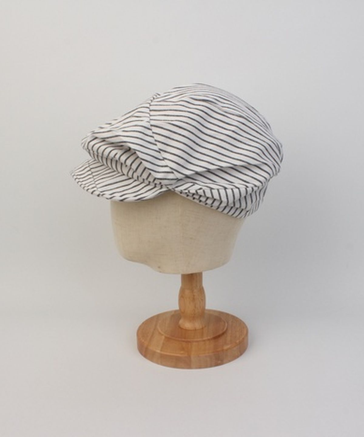 유니버셜 케미스트리(UNIVERSAL CHEMISTRY) Stripe Wrinkle White Wire Marine Cap 주름모자