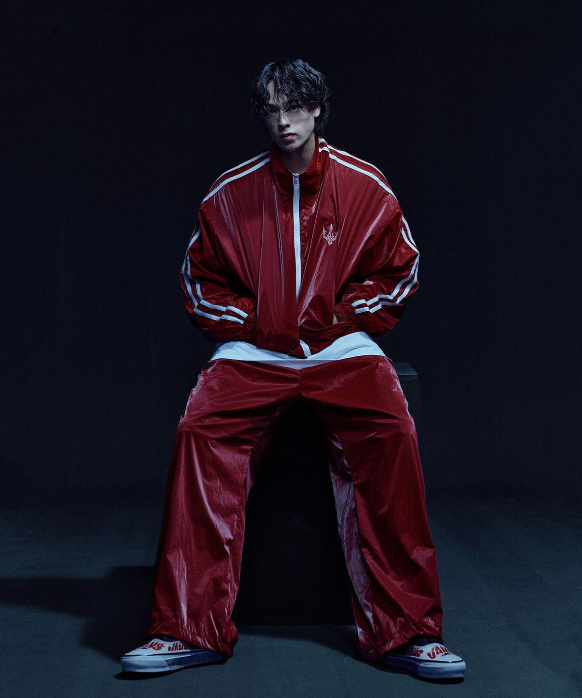 파이드(FIED) GLAZED SATIN SHELL 윈드브레이커 - VELVET RED