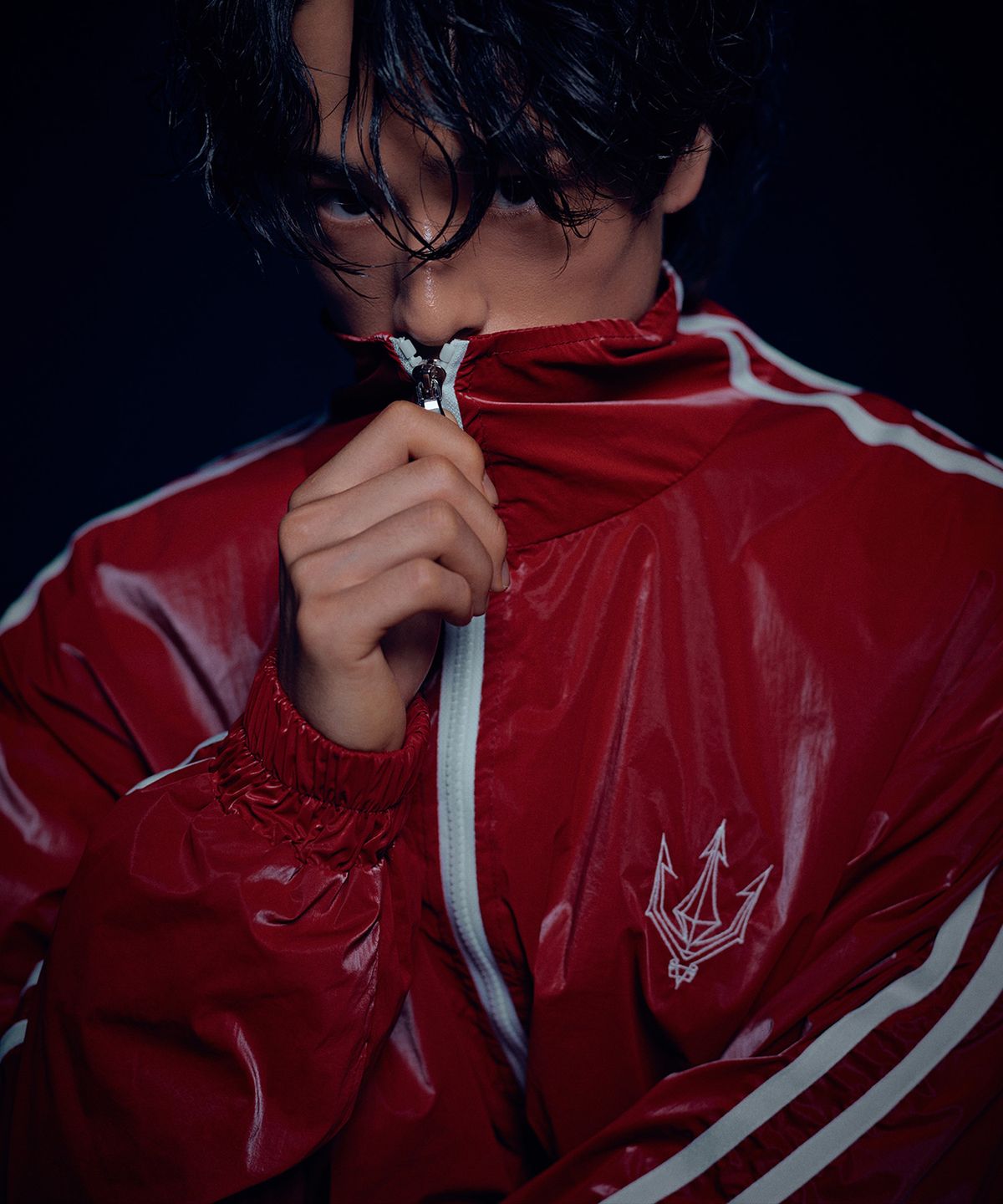파이드(FIED) GLAZED SATIN SHELL 윈드브레이커 - VELVET RED