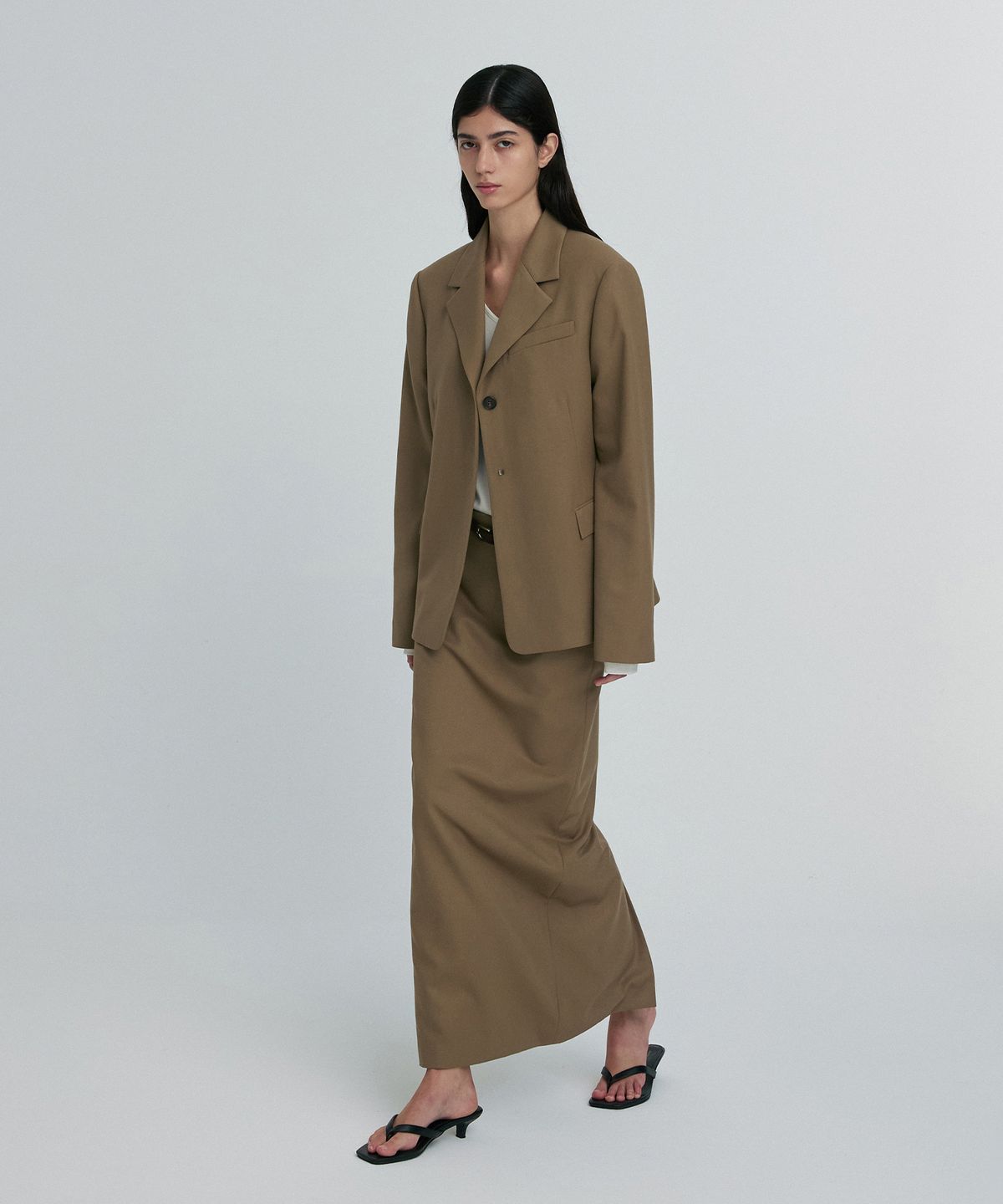 리이(RE RHEE) WOOL BLEND TAILORED STRAIGHT SKIRT TAUPE