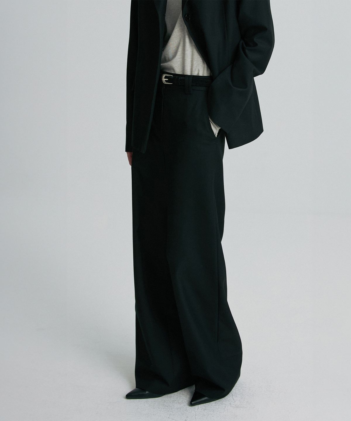 리이(RE RHEE) WOOL BLEND TAILORED TROUSERS BLACK