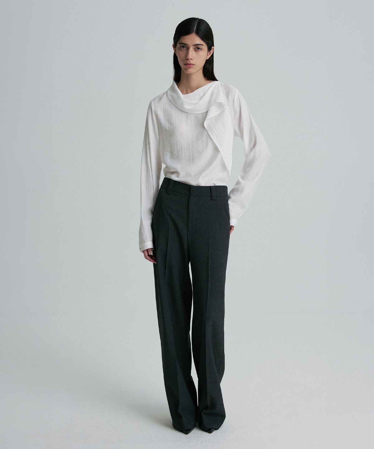 리이(RE RHEE) SCARF-DETAIL BLOUSE WHITE