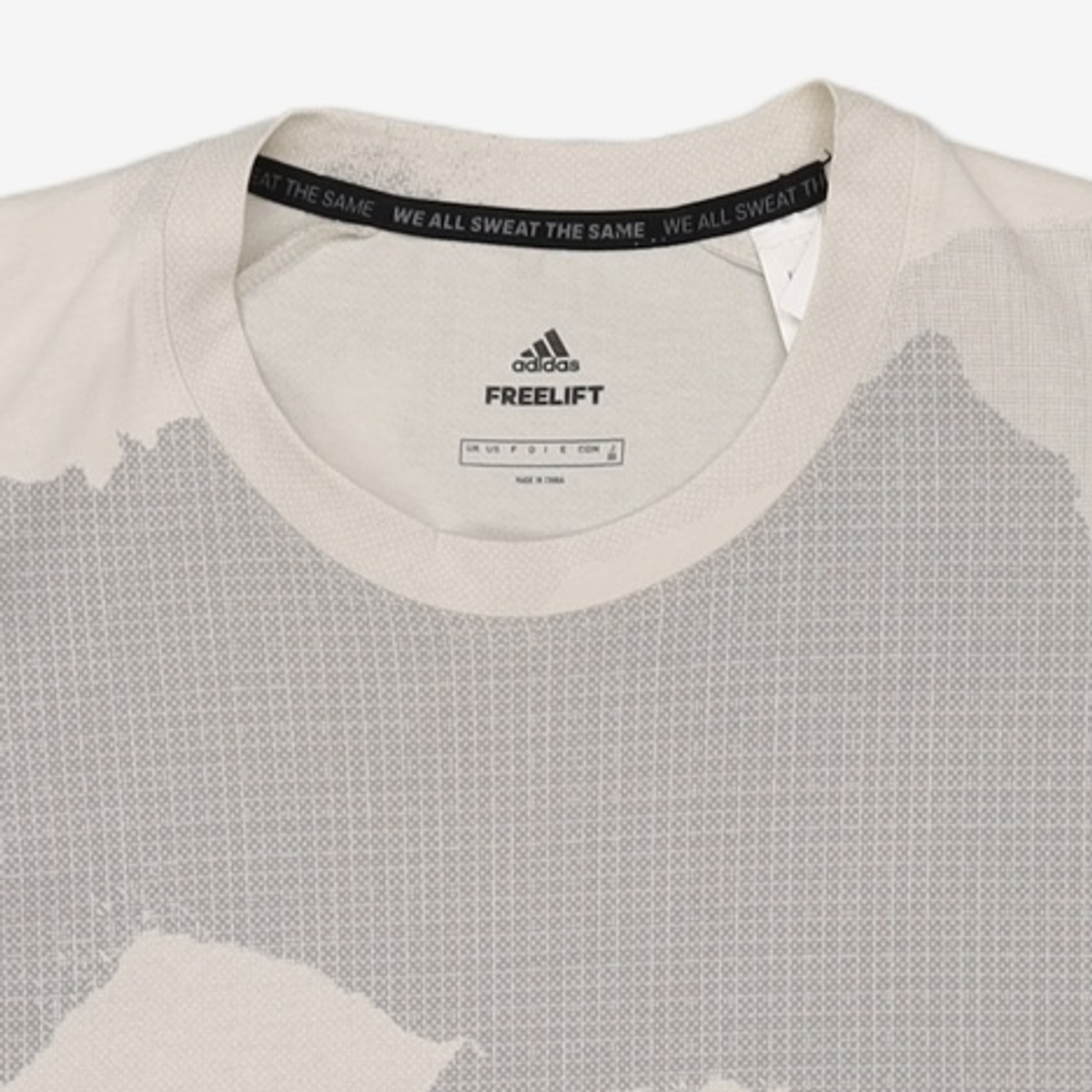 아디다스(ADIDAS) 반소매 티셔츠 X0