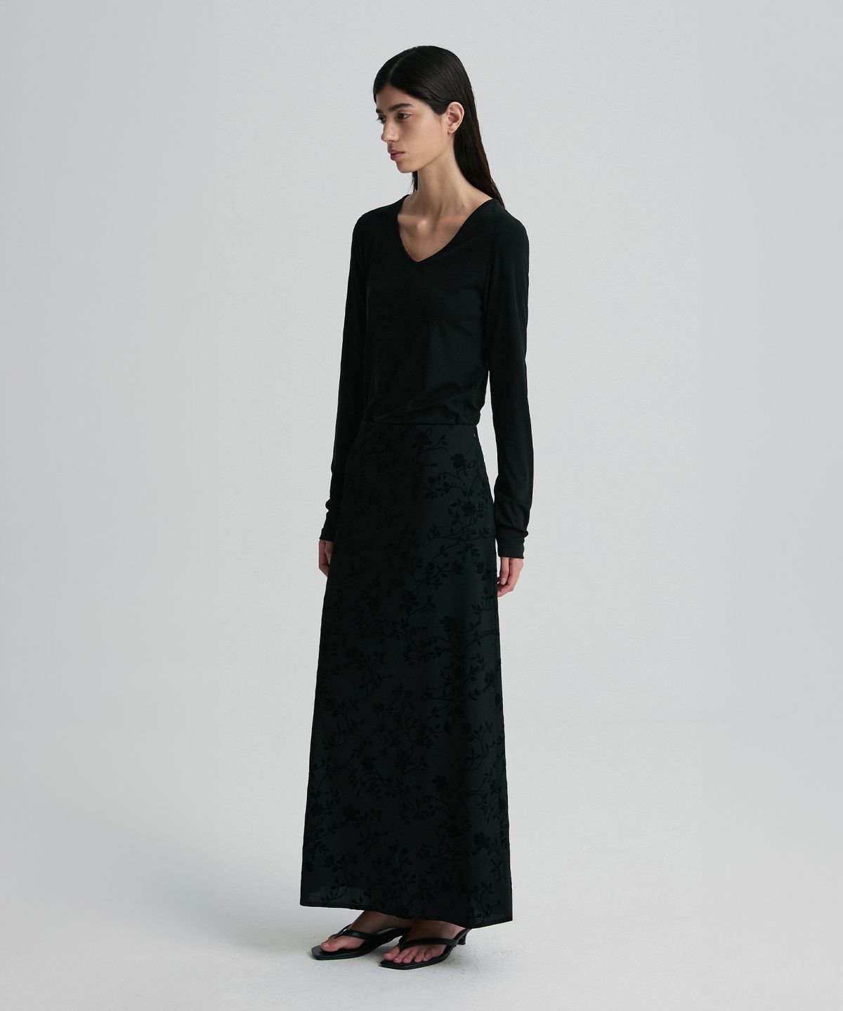 리이(RE RHEE) FLOCKED FLORAL JERSEY SKIRT